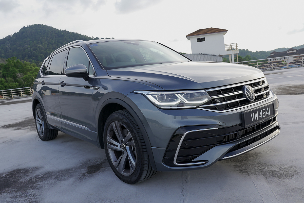 https://www.topgear.com.my/sites/default/files/article-image/2022-volkswagen-tiguan-allspace-r-line-4motion-review-price-specs-malaysia-topgear-5.JPG