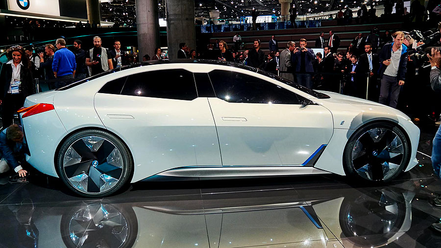 BMW iVision Dynamics concept 17